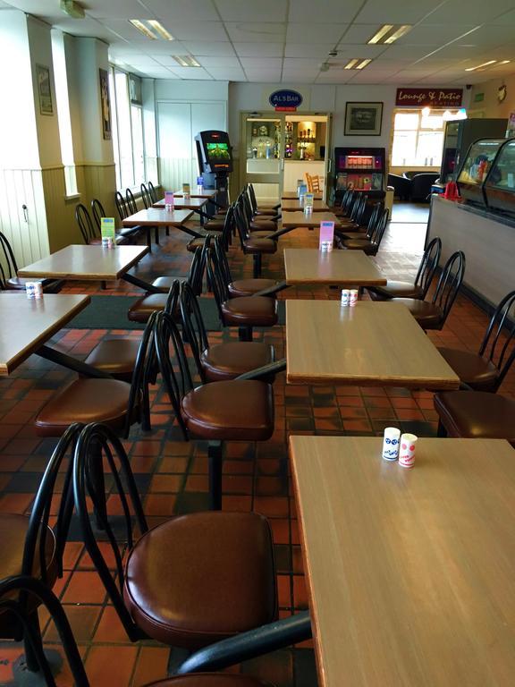 Redbeck Motel ウェイクフィールド エクステリア 写真