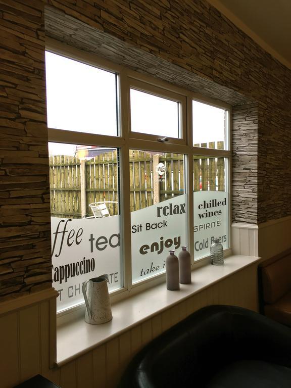 Redbeck Motel ウェイクフィールド エクステリア 写真