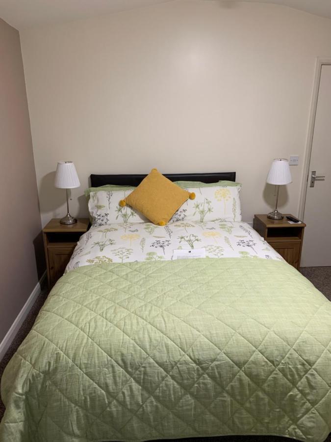 Redbeck Motel ウェイクフィールド エクステリア 写真